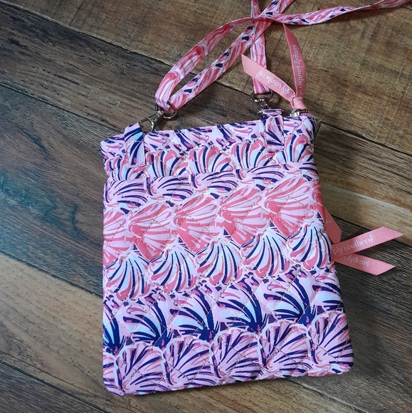 Simply Southern Mini-Cross Scallop Pattern Lightly Used - Picture 6 of 8